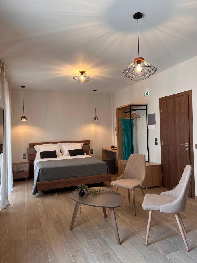 Michelangelo Suites And Apartments Valanidorachi Extérieur photo