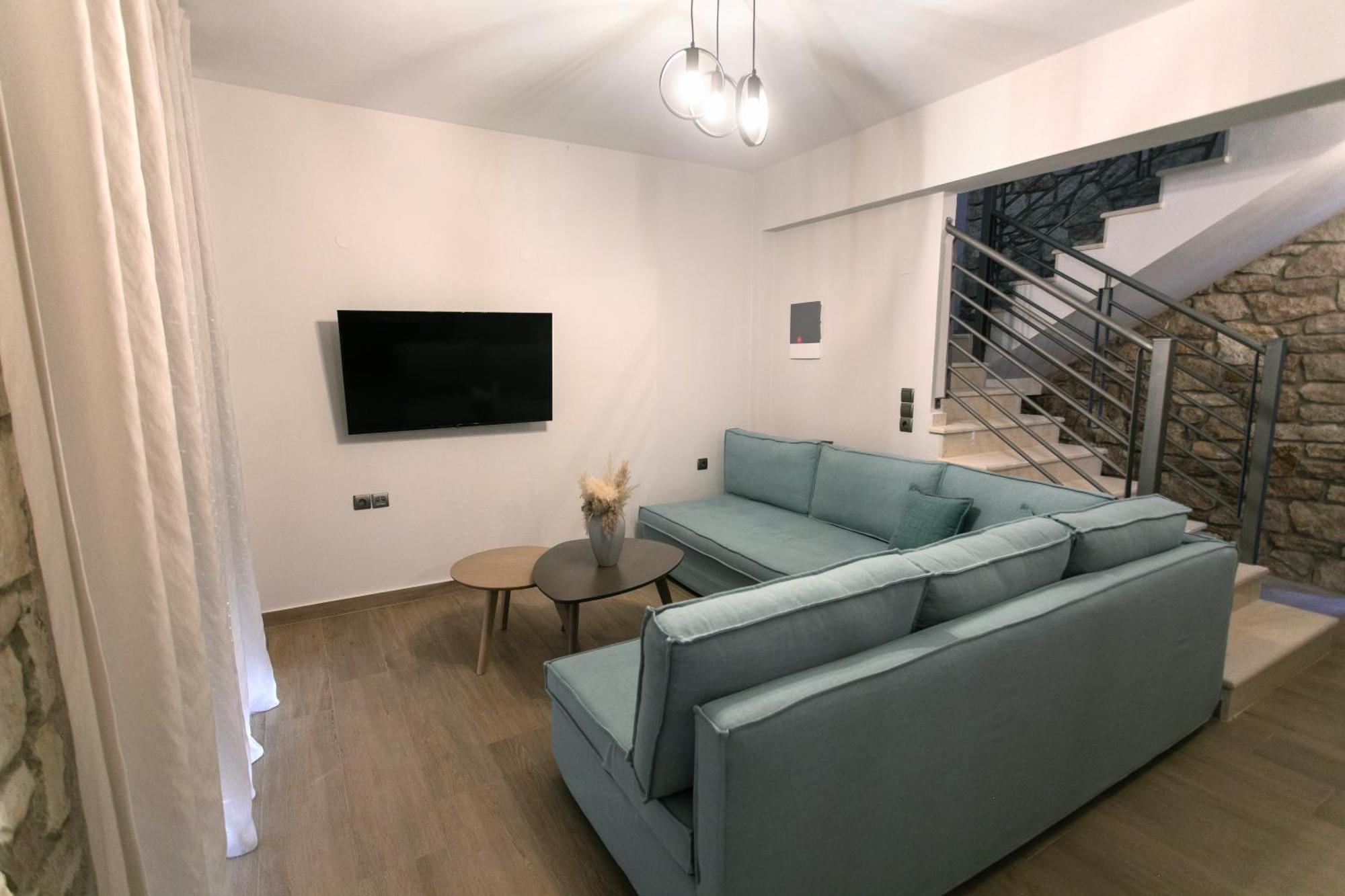 Michelangelo Suites And Apartments Valanidorachi Extérieur photo