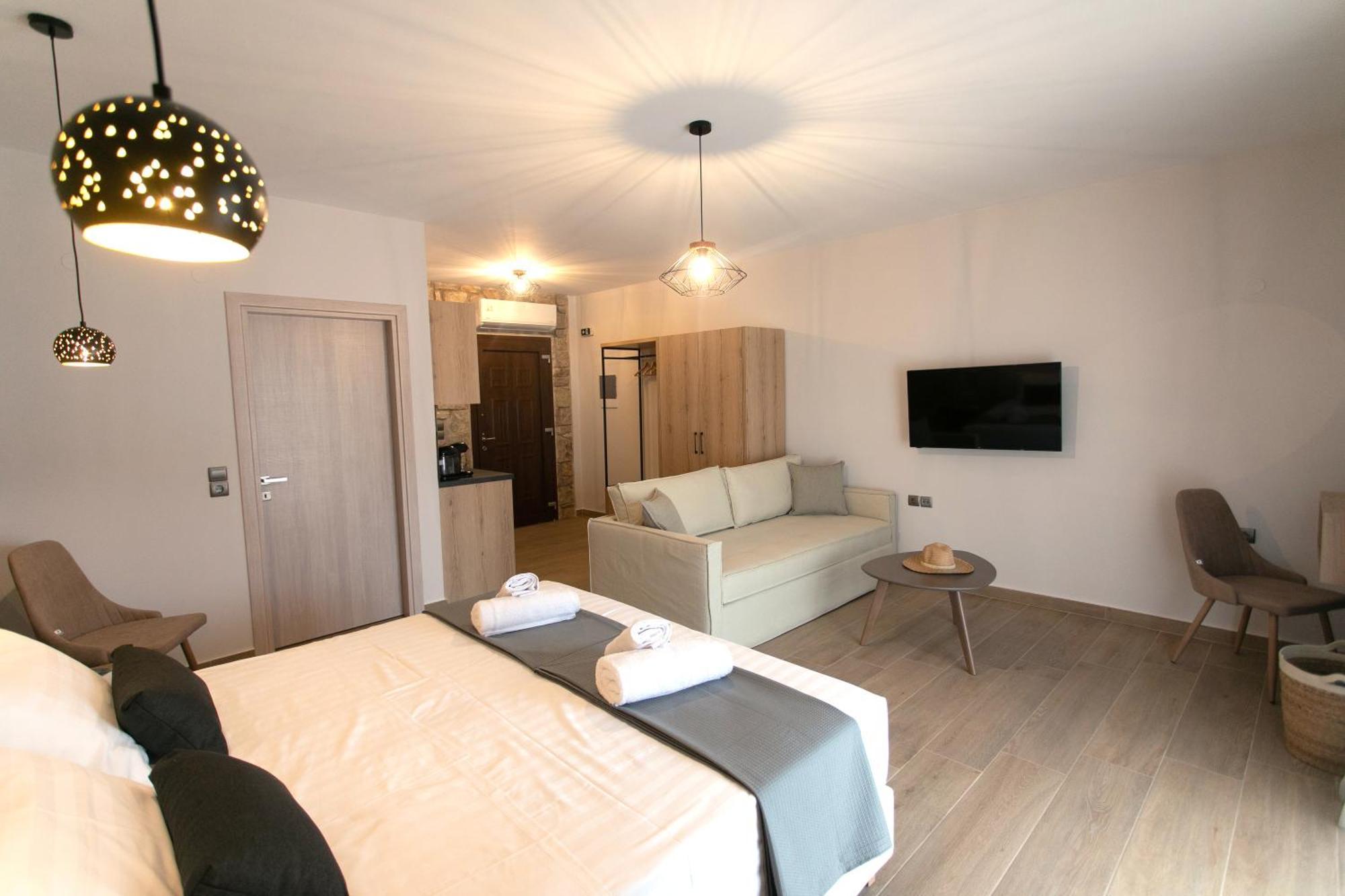 Michelangelo Suites And Apartments Valanidorachi Extérieur photo